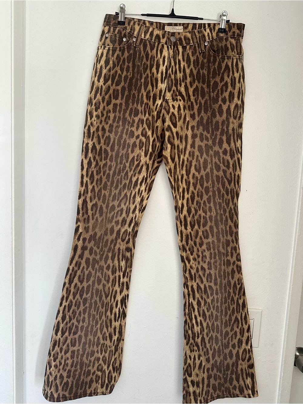 Blumarine Vintage Y2K Leopard Animal Print Jeans
Made In Italy Size IT 42 US 6 (